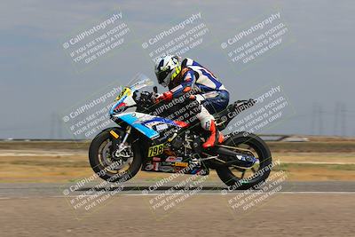media/Sep-10-2023-Pacific Track Time (Sun) [[44210541ad]]/Group A/12pm (Wheelie Bump)/